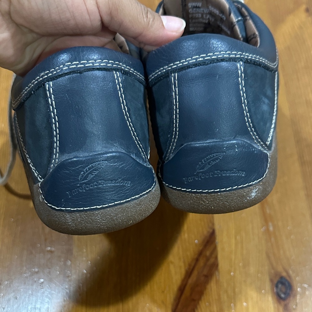 Barefoot Freedom Dark Blue Leather Shoes 9WW - Picture 8 of 9